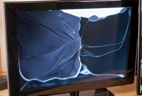 Televizyon Ekran Kırılması Tamiri